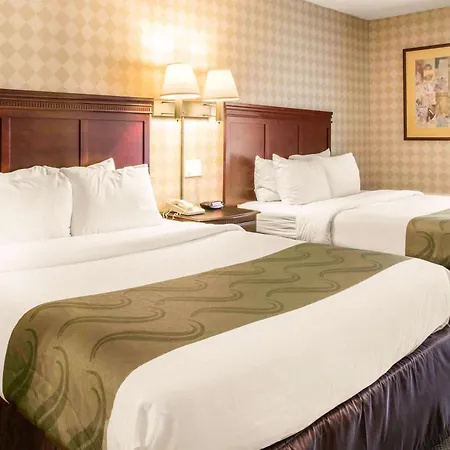 Quality Inn West Springfield Exterior photo