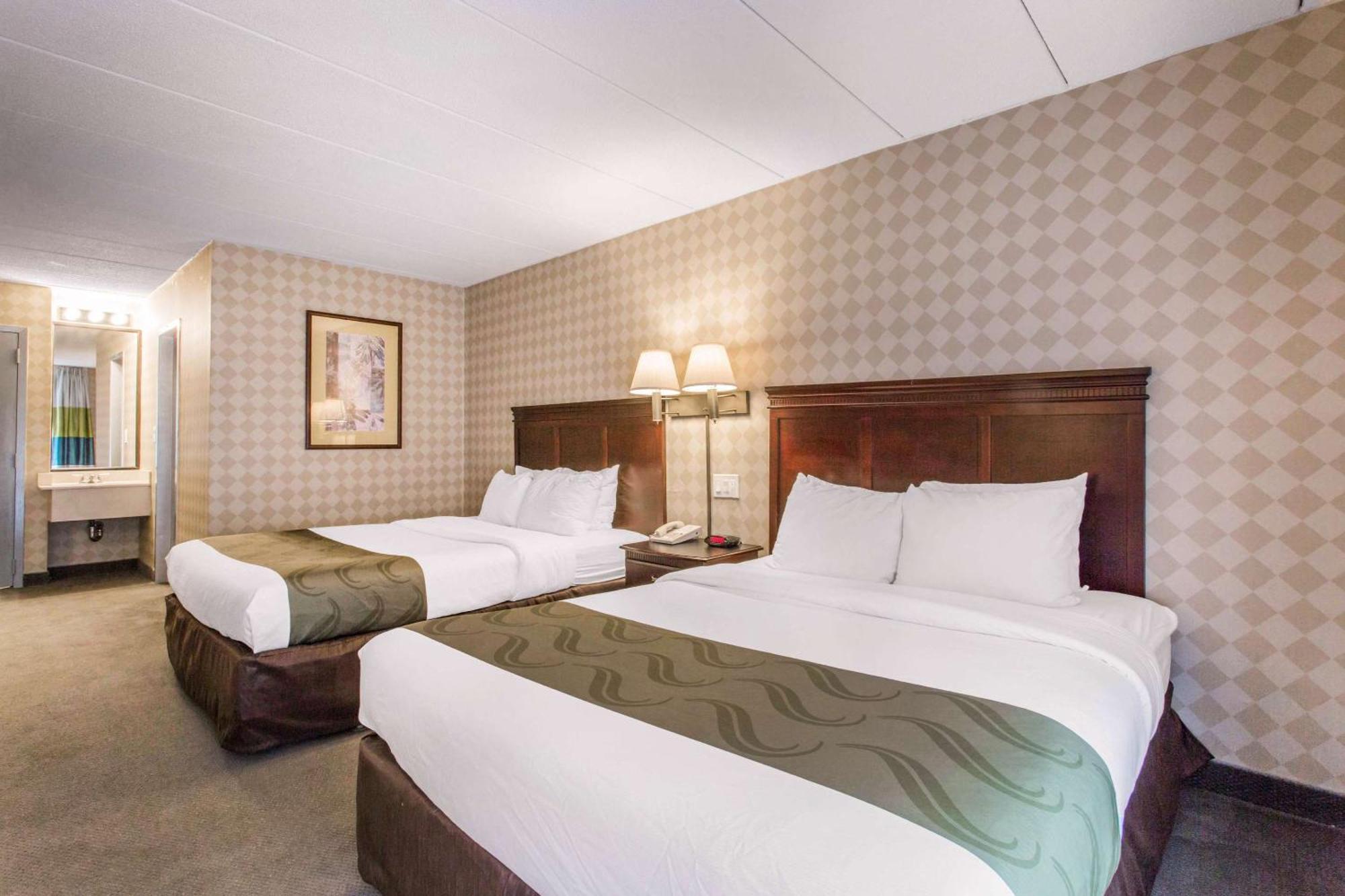 Quality Inn 2*