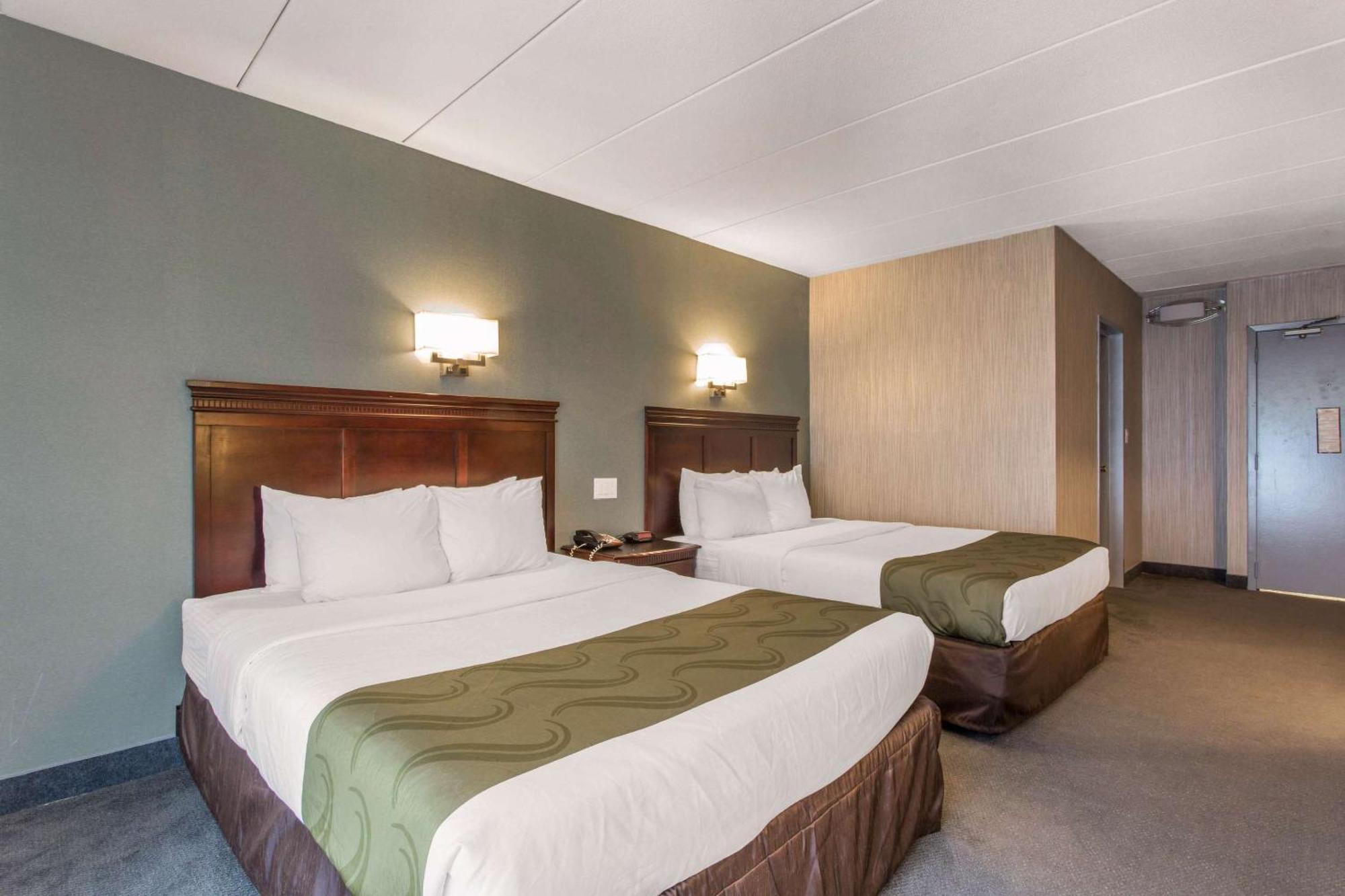 Quality Inn 2*