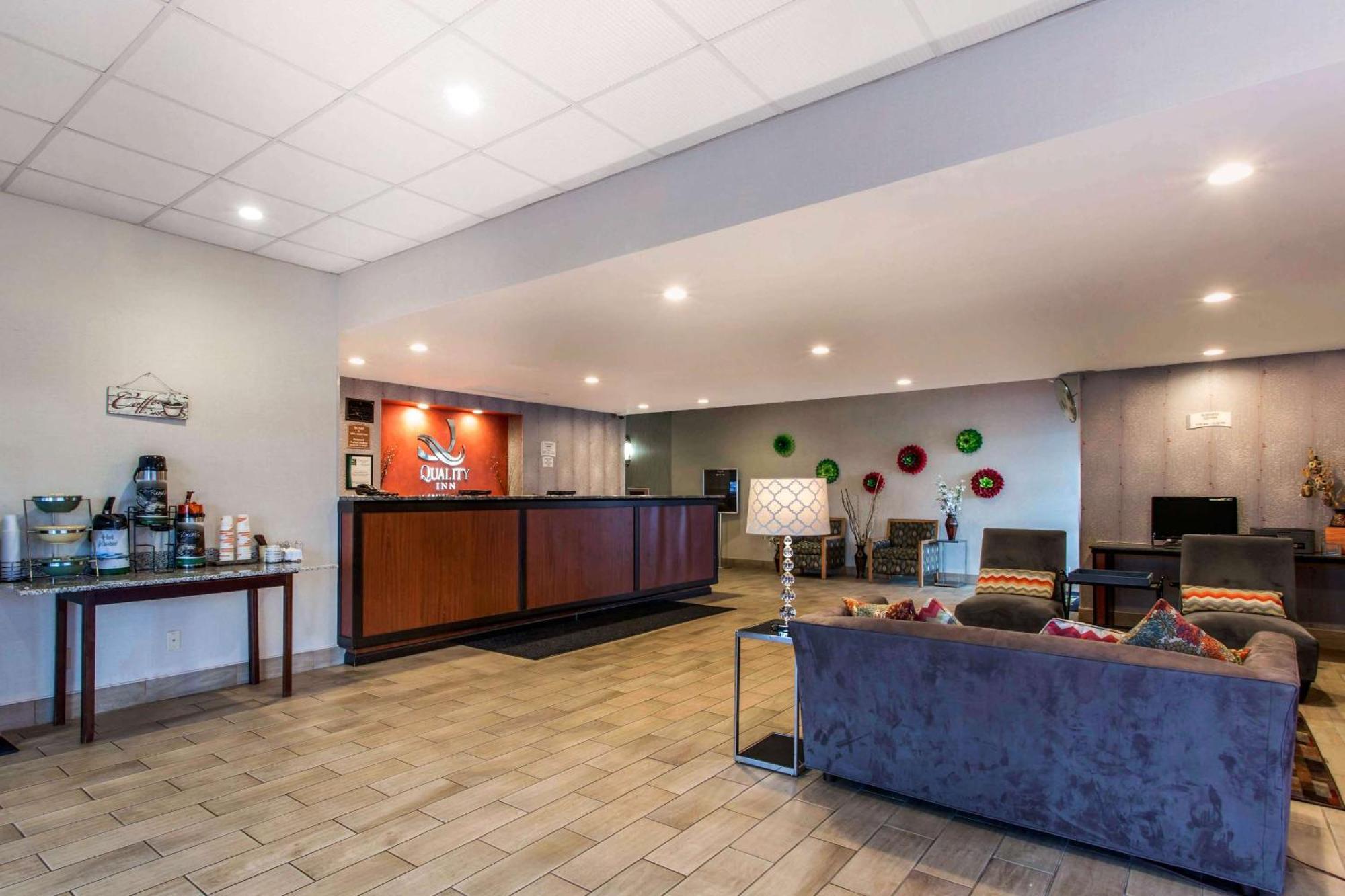 Quality Inn 2*